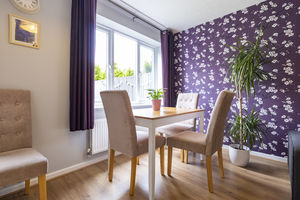 Lounge/Diner- click for photo gallery